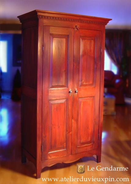 L'armoire gendarme, charmant ...
